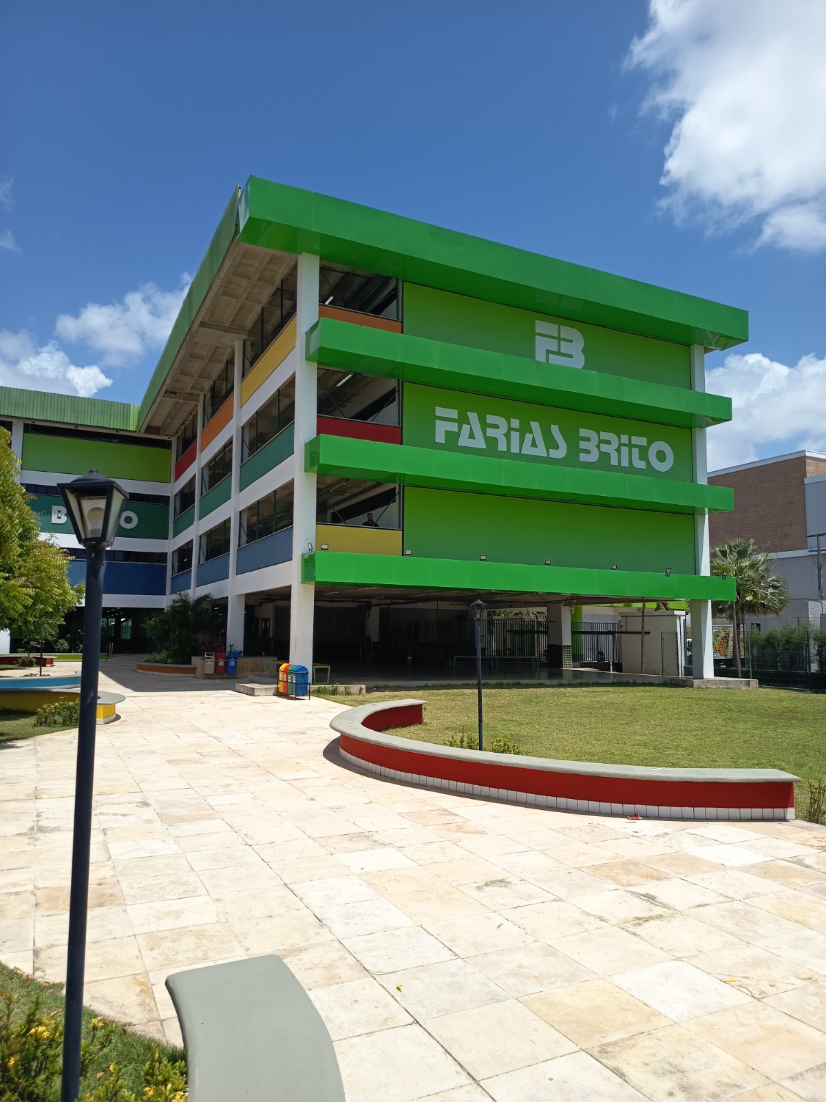 Material Farias Brito